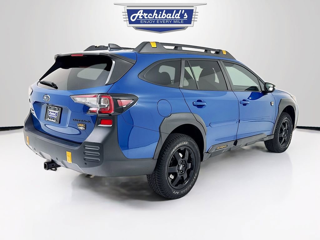 Used 2022 Subaru Outback Wilderness image 7