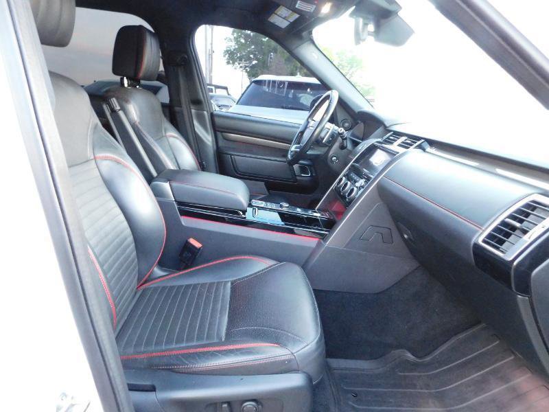 Used 2018 Land Rover Discovery HSE Luxury AWD/4WD image 4