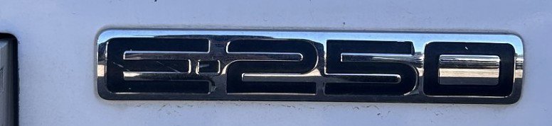 Used 2006 Ford E-250 and Econoline 250 RWD image 2
