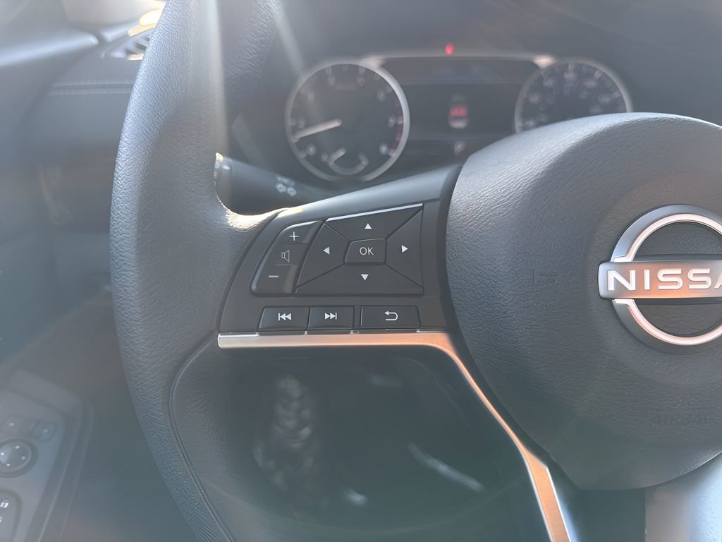 Used 2025 Nissan Sentra SV image 13