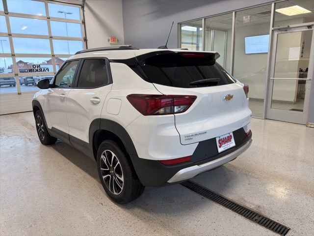 Used 2025 Chevrolet TrailBlazer LT w/ Convenience Package image 5