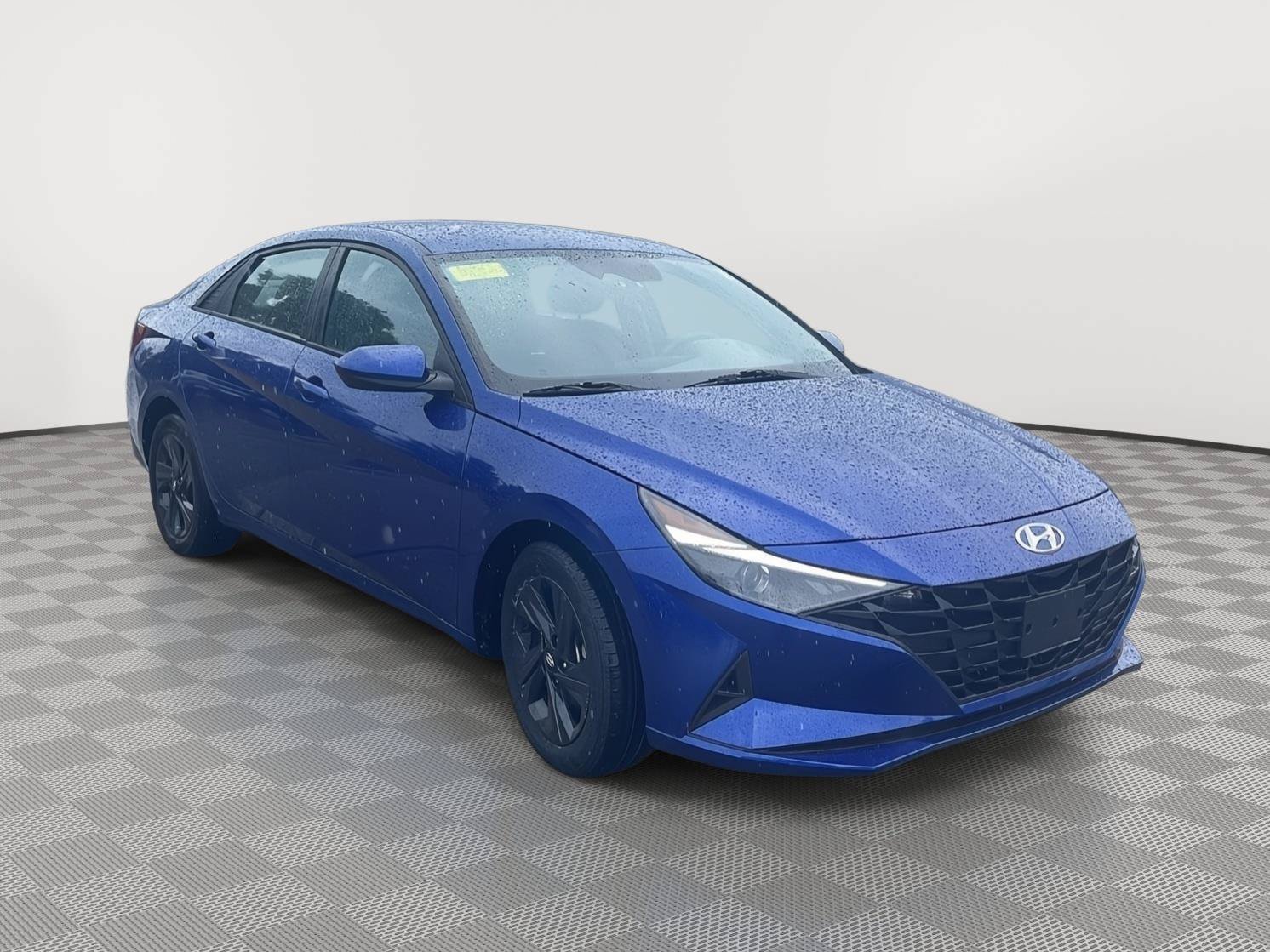 Certified 2023 Hyundai Elantra SEL FWD image 3