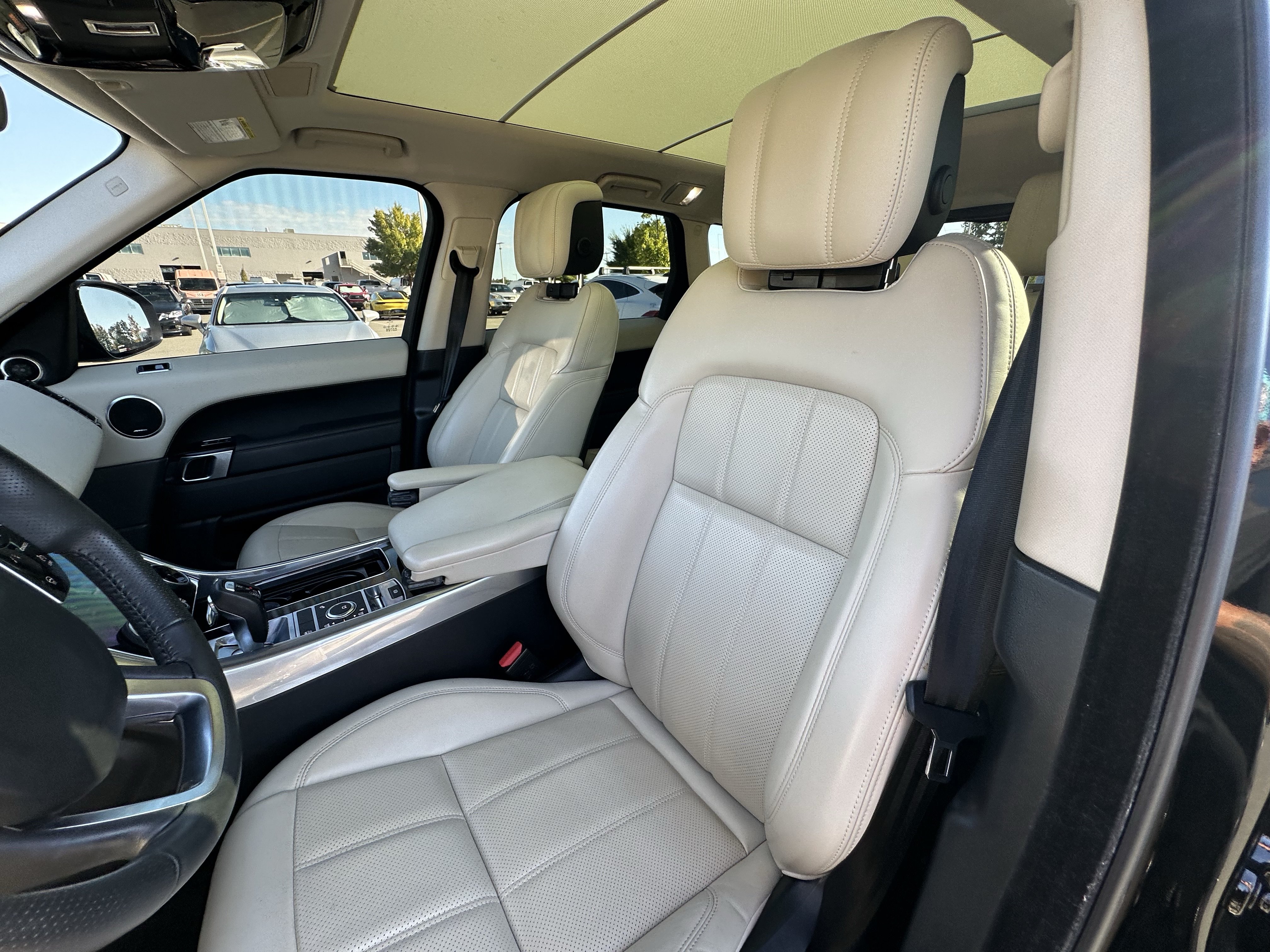 Used 2020 Land Rover Range Rover Sport HSE AWD/4WD image 16