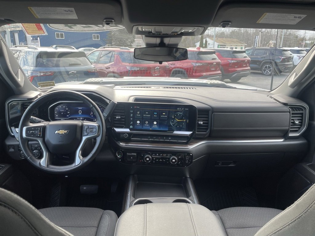 Used 2024 Chevrolet Silverado 2500 LT w/ Convenience Package image 12