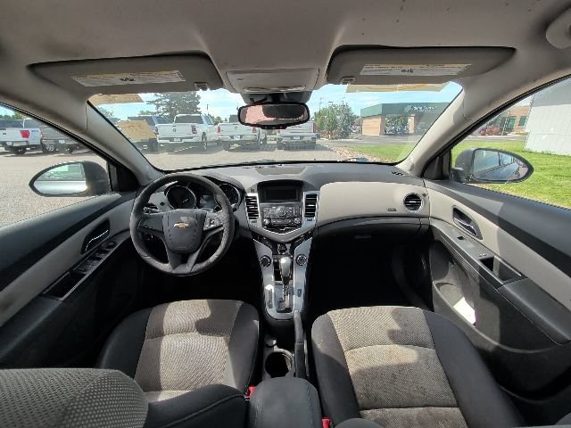 Used 2016 Chevrolet Cruze LS FWD image 6