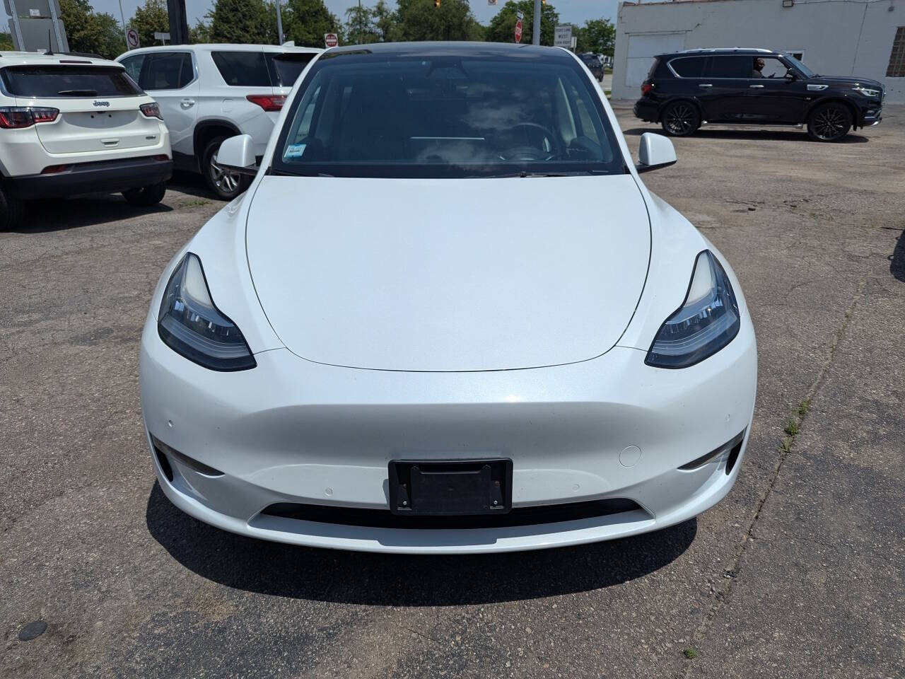 Used 2021 Tesla Model Y Long Range AWD/4WD image 2