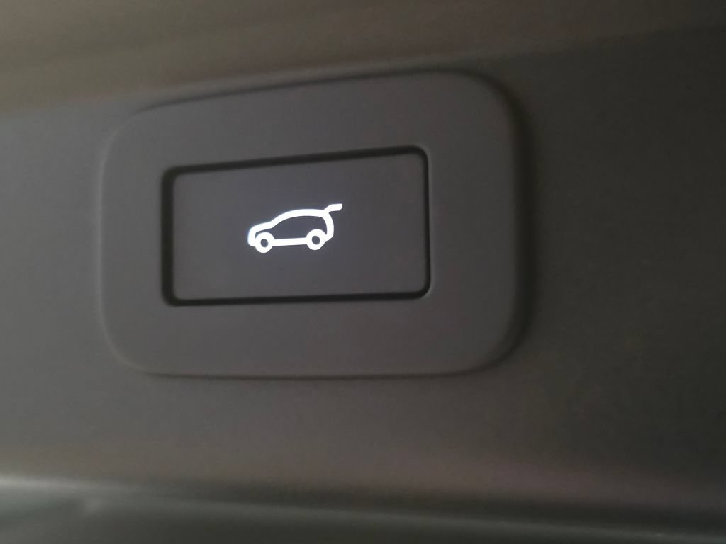 Certified 2024 Jaguar I-PACE R-Dynamic HSE AWD/4WD image 20