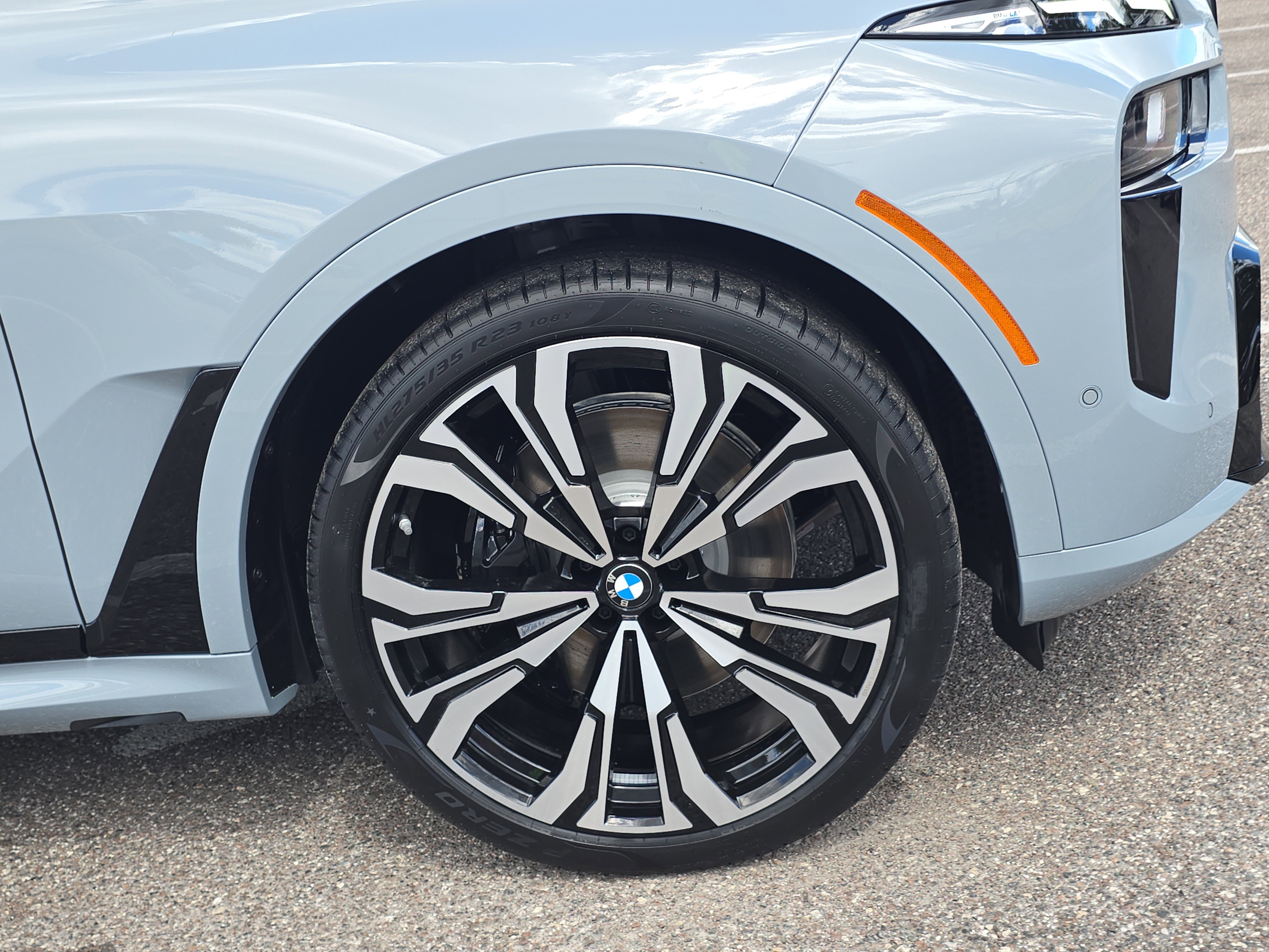 New 2026 BMW X7 M60i image 38