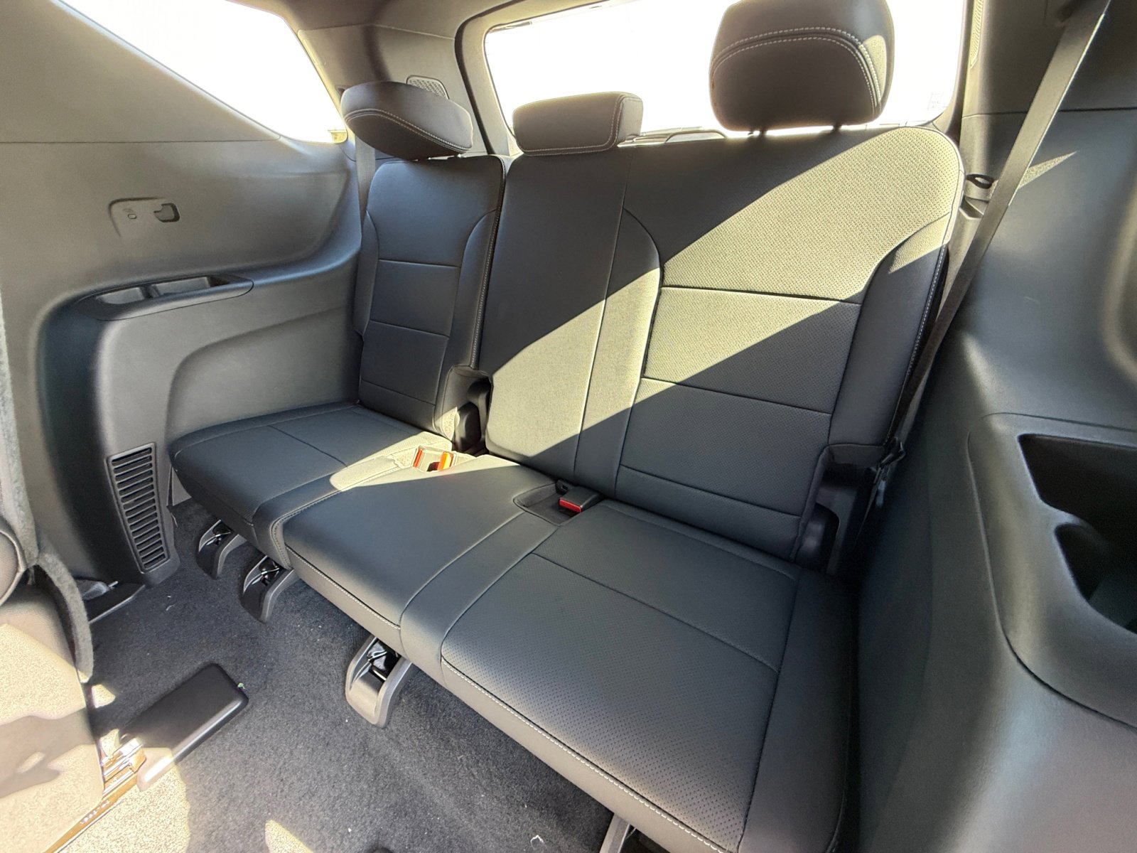 New 2026 Chevrolet Traverse LT w/ Sun and Wheel Package image 21