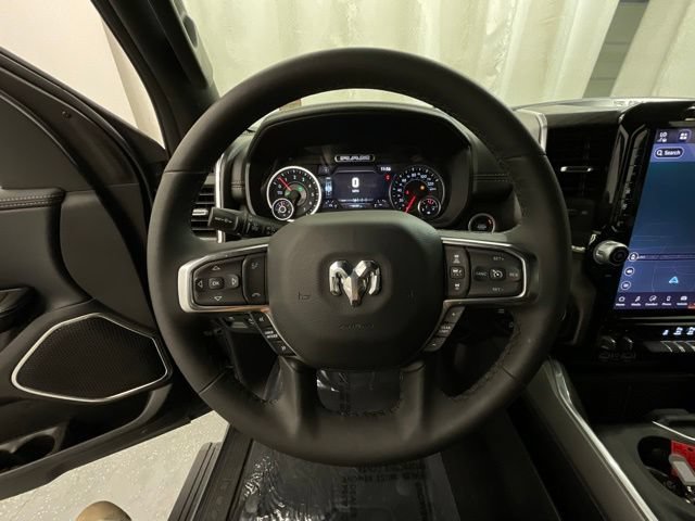 Used 2026 RAM 1500 Laramie AWD/4WD image 11