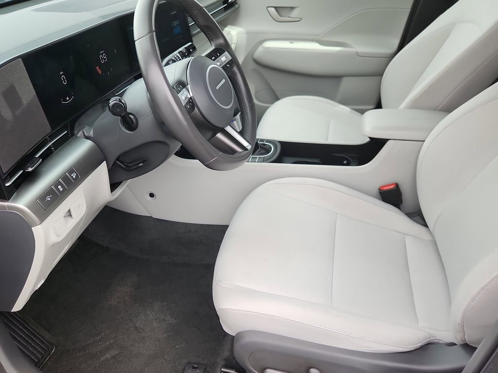 Used 2025 Hyundai Kona SEL AWD/4WD image 7