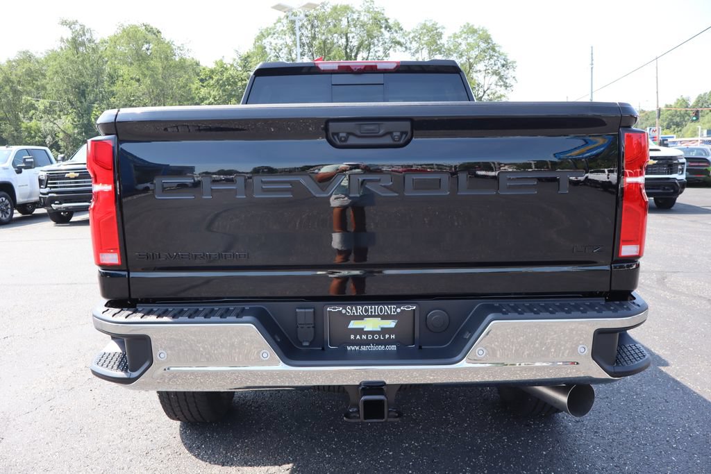 New 2026 Chevrolet Silverado 2500 LTZ w/ LTZ Convenience Package AWD/4WD image 34