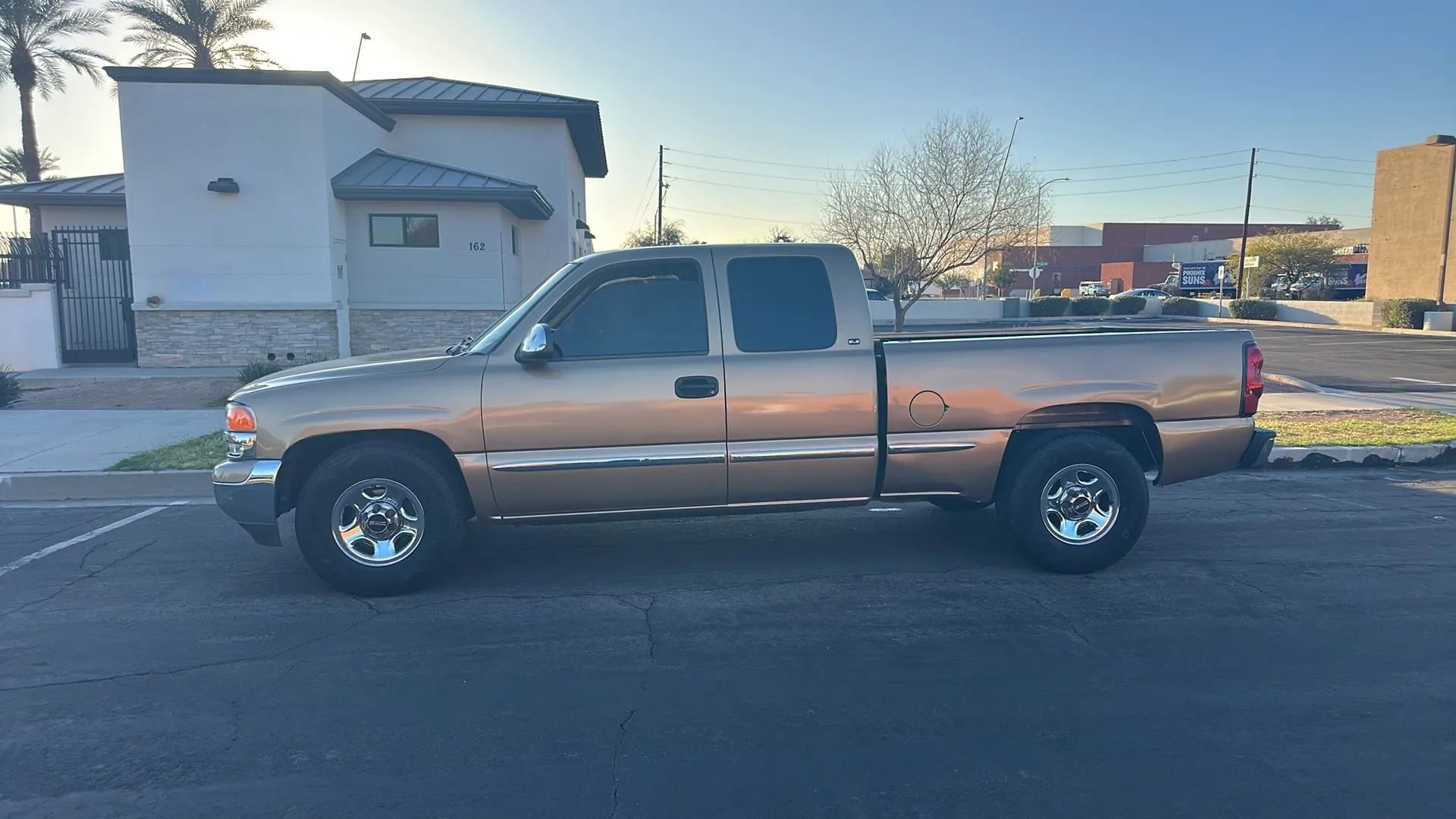 Used 2000 GMC Sierra 1500 2WD Extended Cab image 12