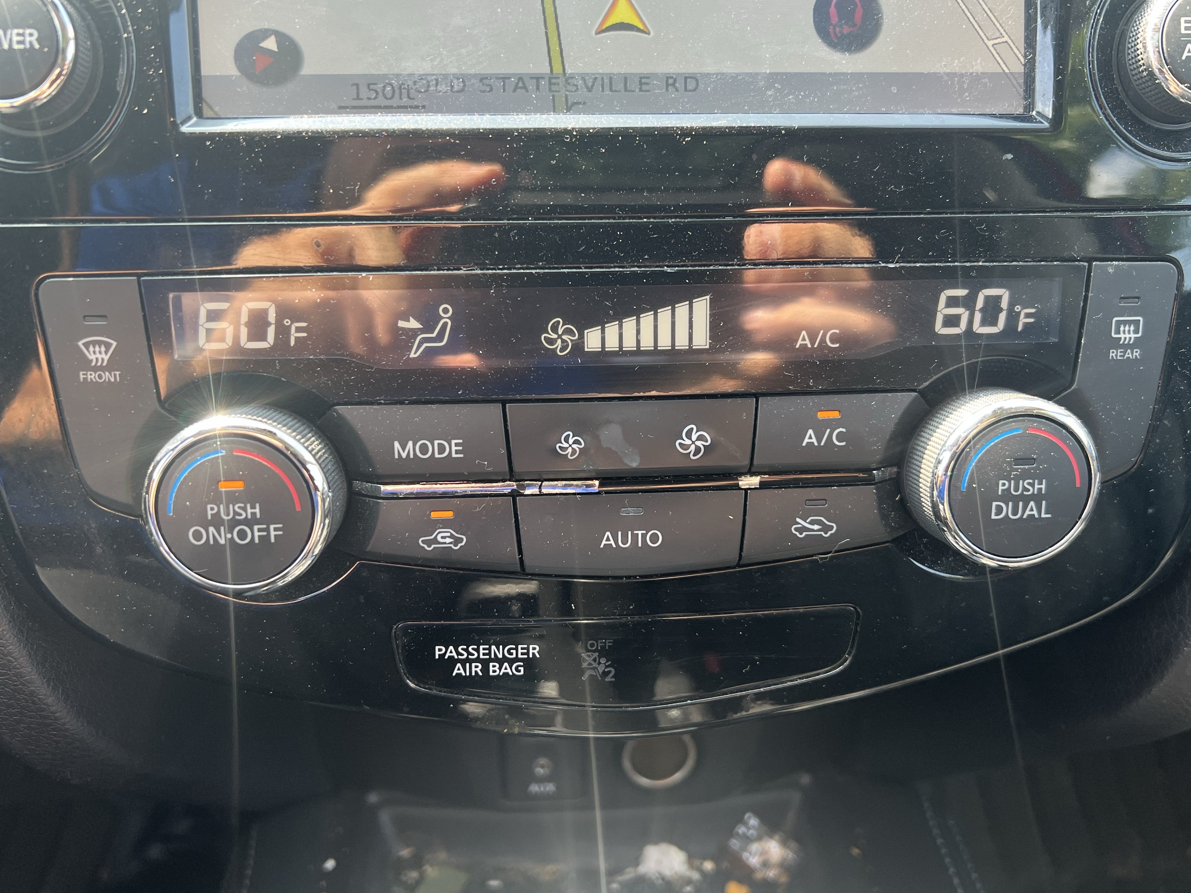 Used 2017 Nissan Rogue SL w/ SL Premium Package FWD image 30