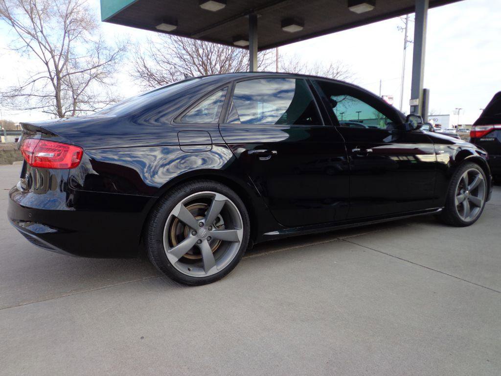 Used 2016 Audi A4 2.0T Premium Plus w/ Technology Package image 4