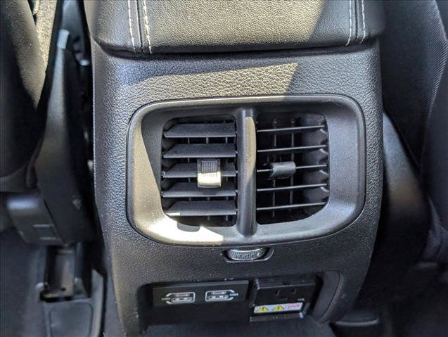 Used 2021 Jeep Cherokee Limited AWD/4WD image 16