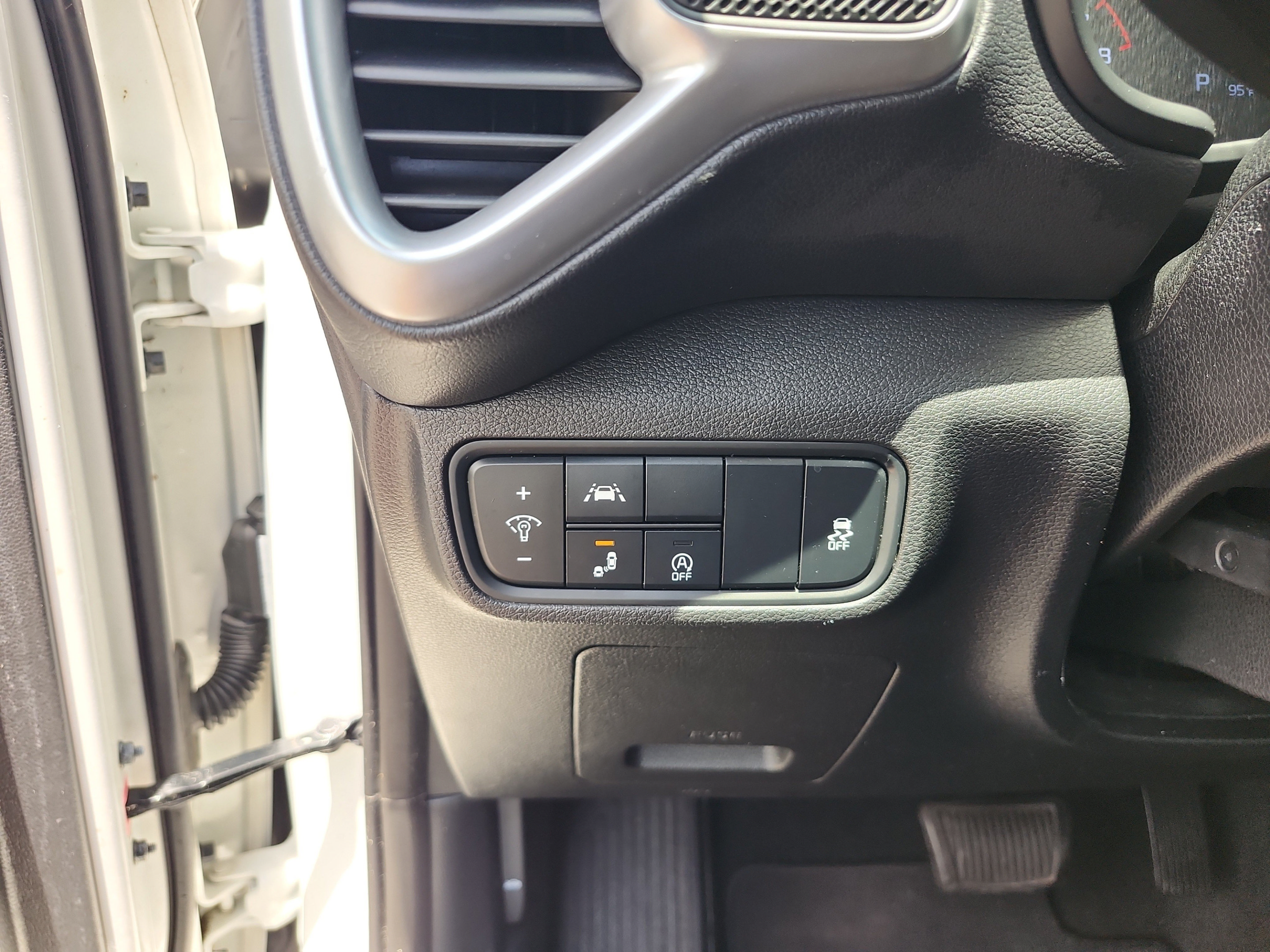 Used 2022 Kia Soul LX w/ Technology Package FWD image 13