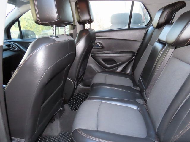 Used 2019 Chevrolet Trax LT w/ Driver Confidence Package FWD image 28