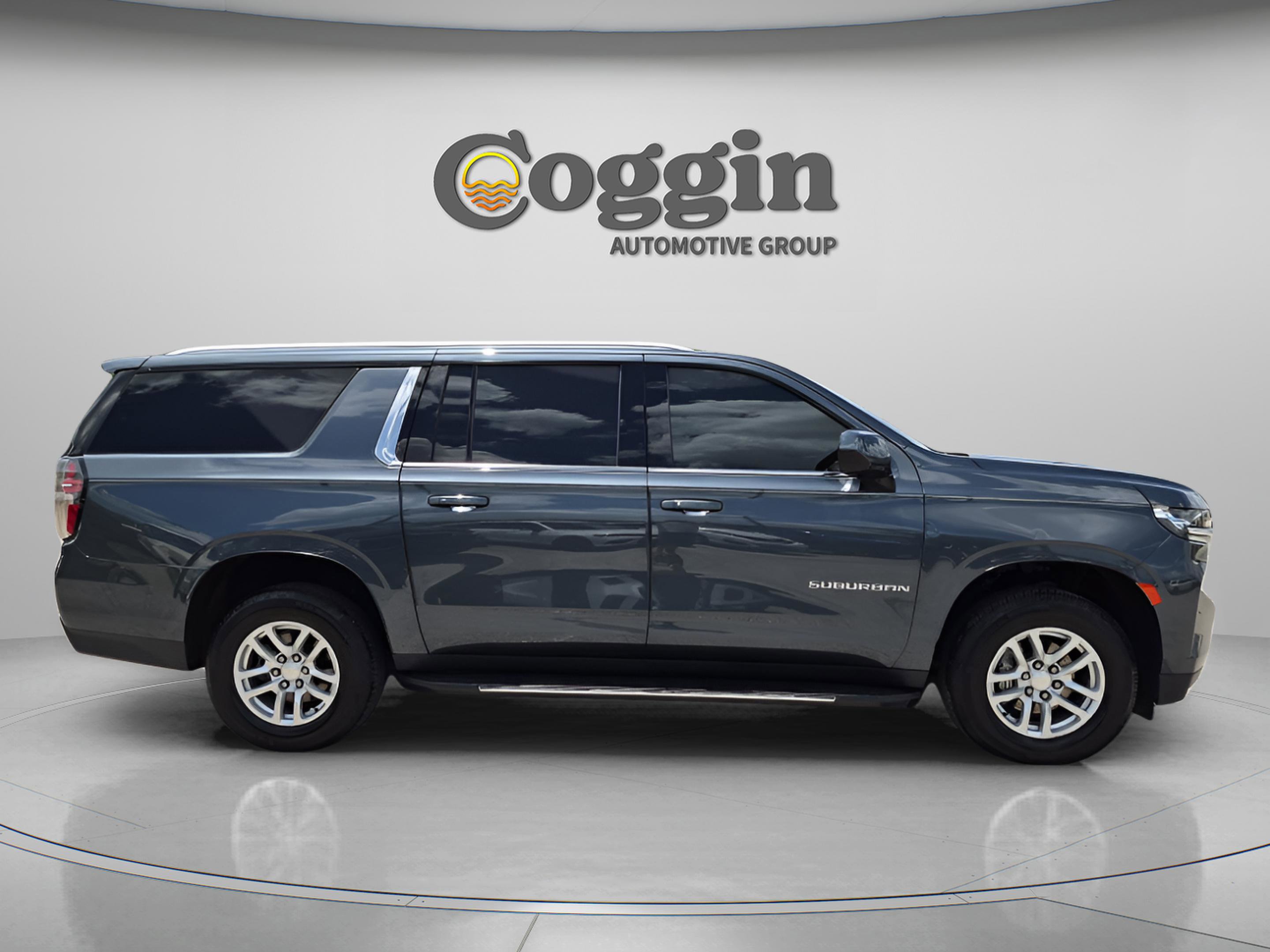 Used 2021 Chevrolet Suburban LT w/ Rear Media and Nav Package RWD image 7