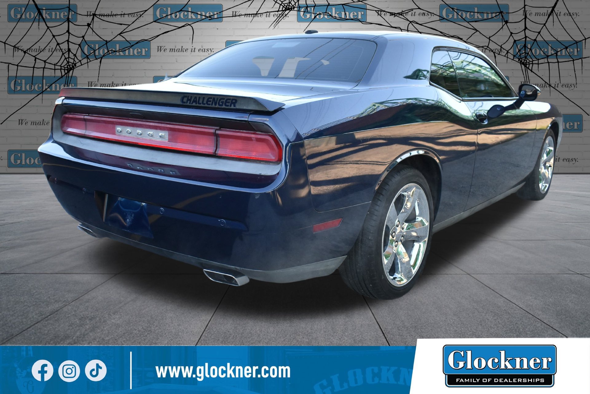 Used 2013 Dodge Challenger SXT Plus RWD image 6