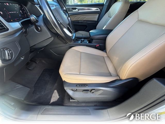 Used 2020 Volkswagen Atlas Cross Sport SEL image 19
