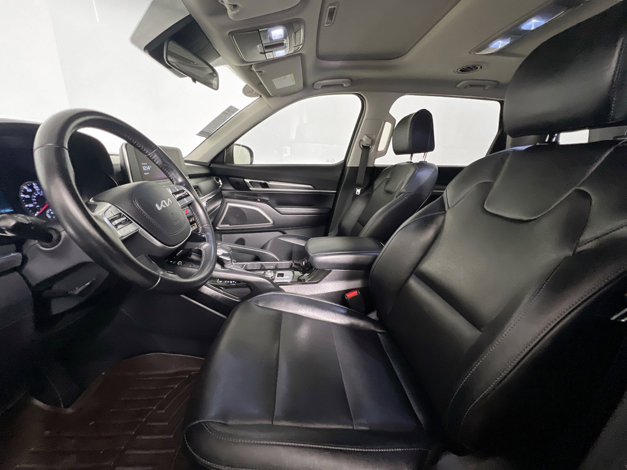 Used 2022 Kia Telluride S FWD image 14