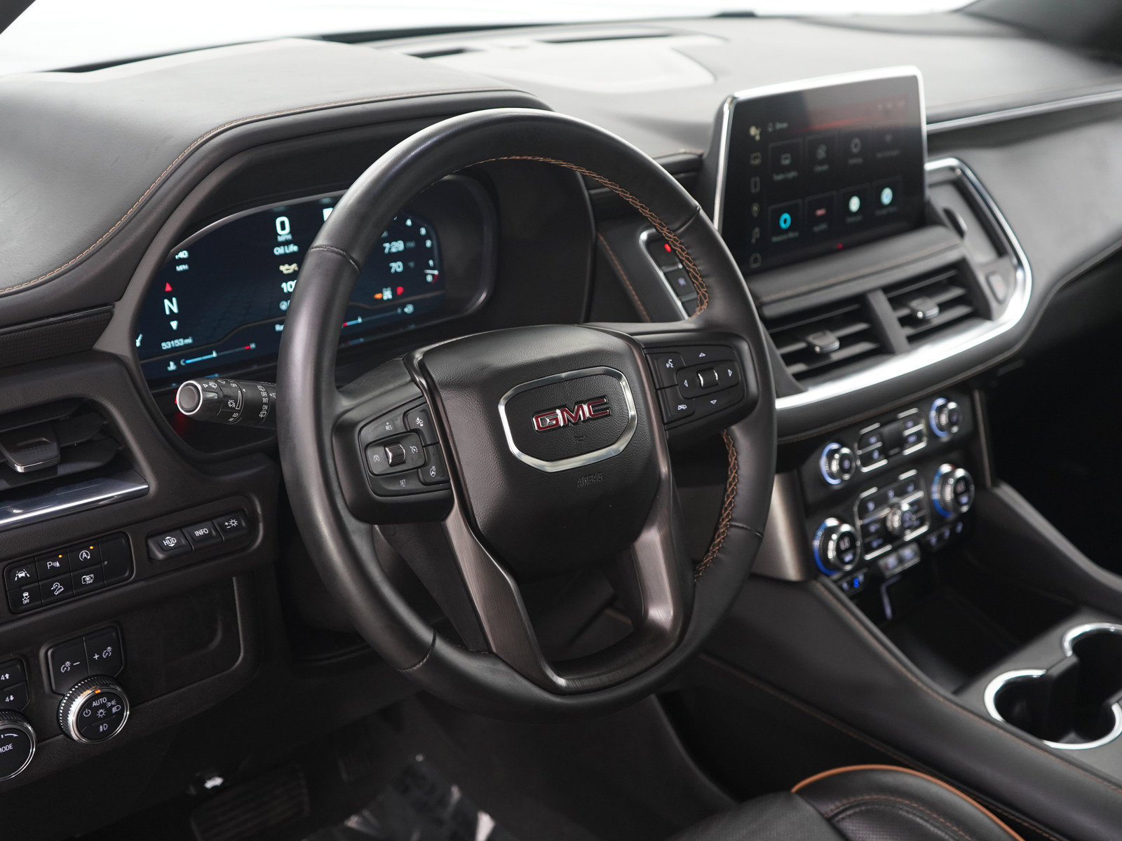 Used 2023 GMC Yukon AT4 w/ AT4 Premium Package AWD/4WD image 22
