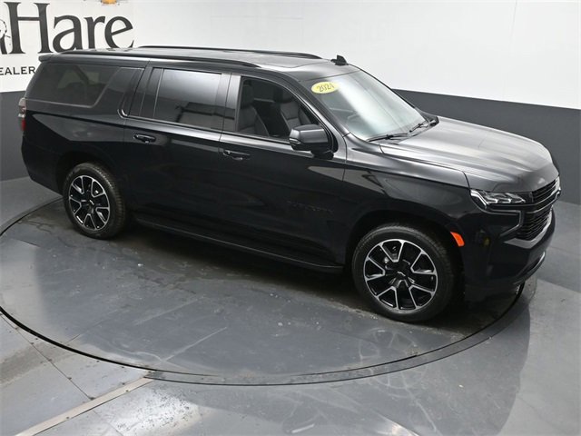 Used 2024 Chevrolet Suburban RST w/ Luxury Package image 41