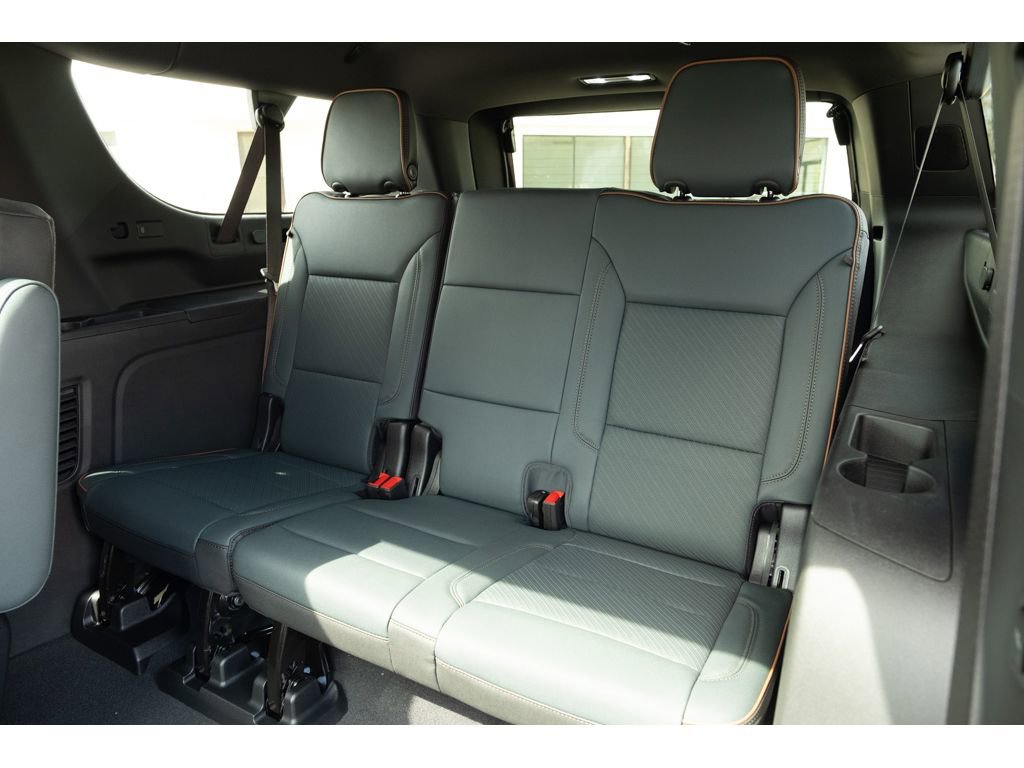 New 2026 GMC Yukon XL AT4 w/ AT4 Premium Package image 13