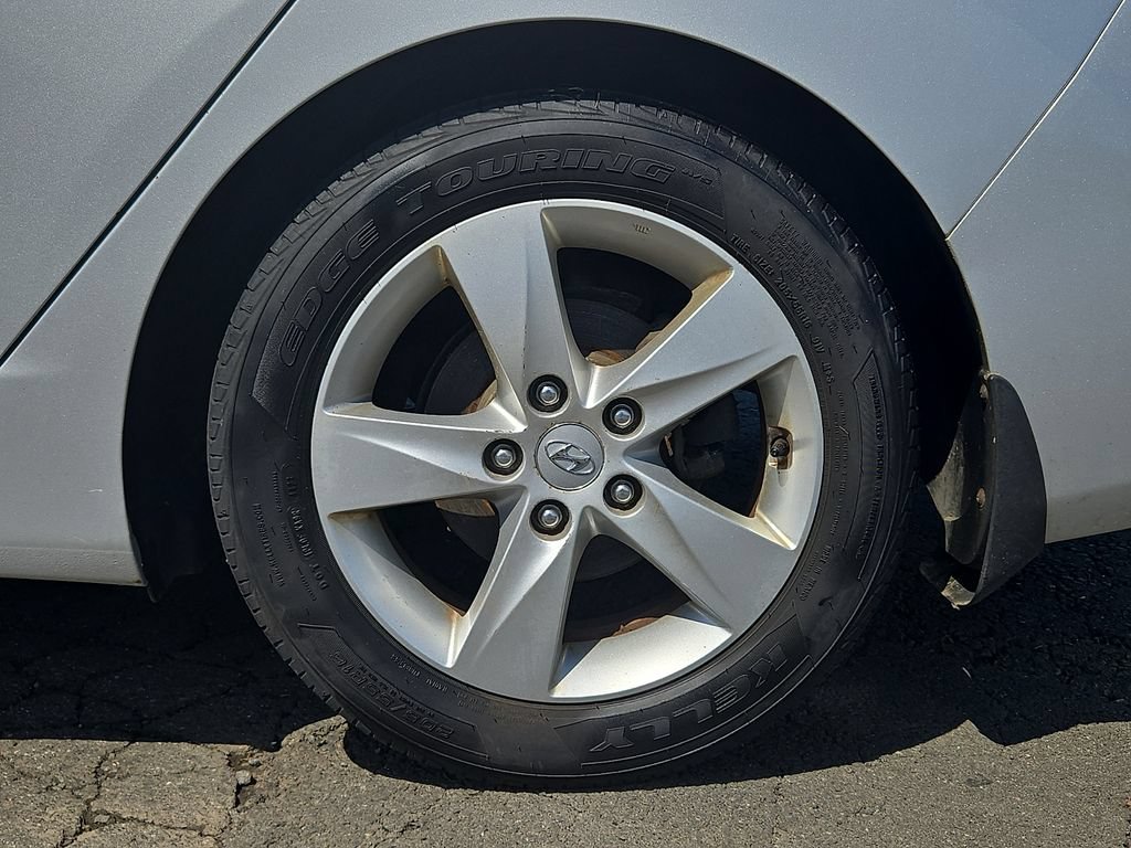 Used 2013 Hyundai Elantra GLS w/ Preferred Pkg FWD image 10