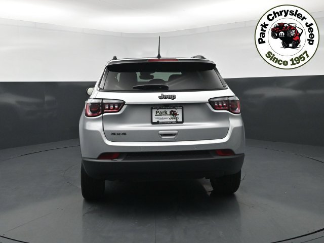 New 2026 Jeep Compass Limited w/ Sun, Sound & Navigation Group AWD/4WD image 5