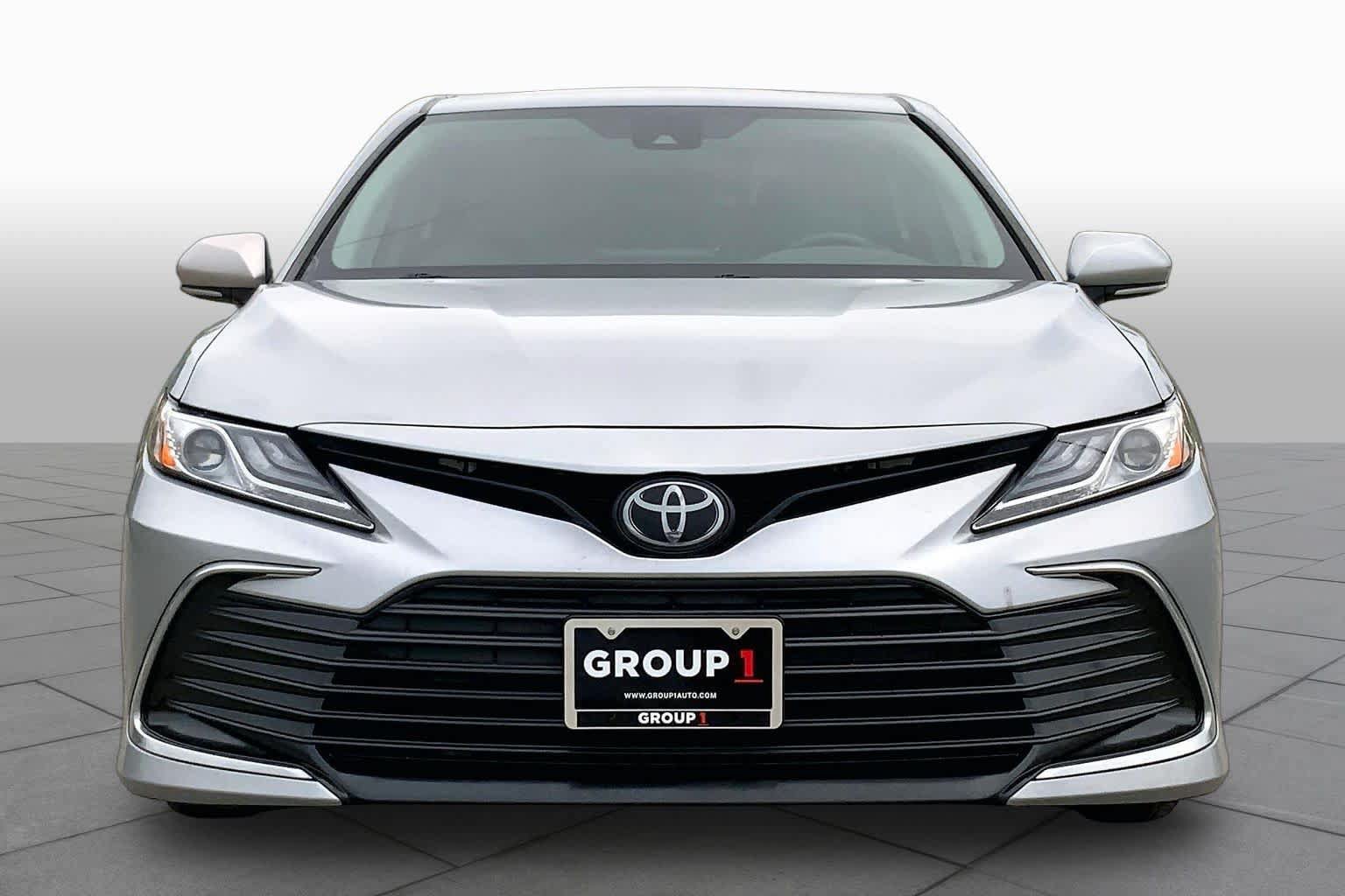 Used 2023 Toyota Camry XLE FWD image 4