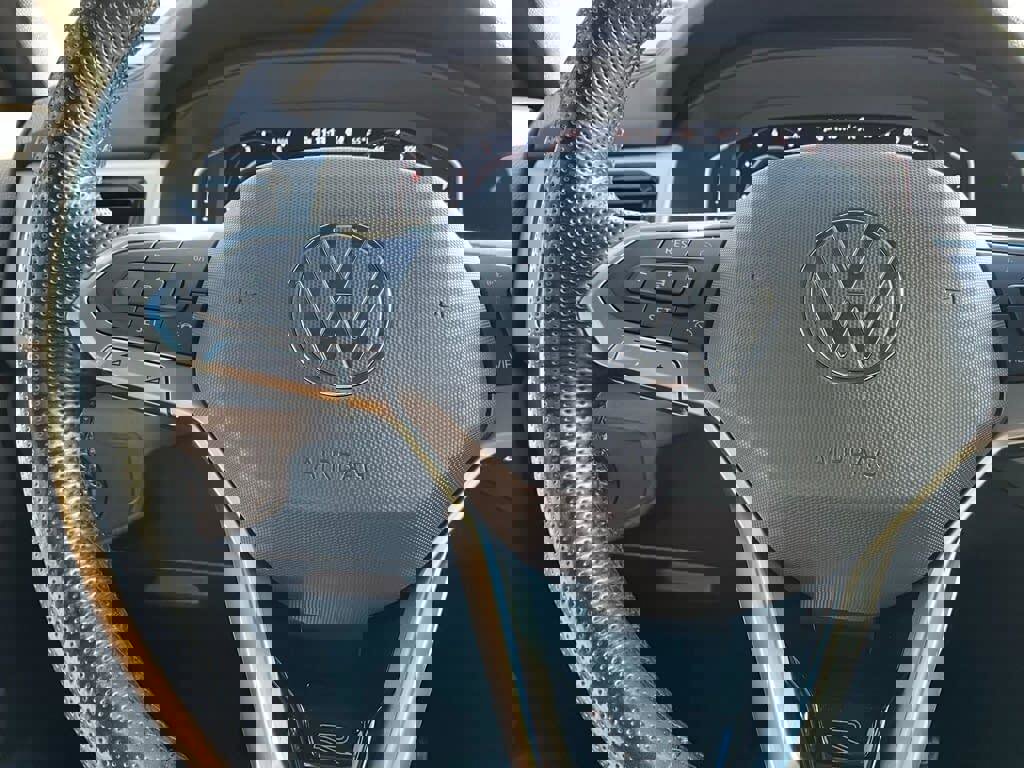 Used 2022 Volkswagen Atlas Cross Sport SEL Premium R-Line image 23