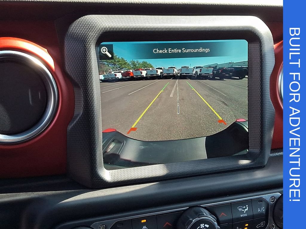 Used 2022 Jeep Gladiator Rubicon w/ LED Lighting Group AWD/4WD image 18