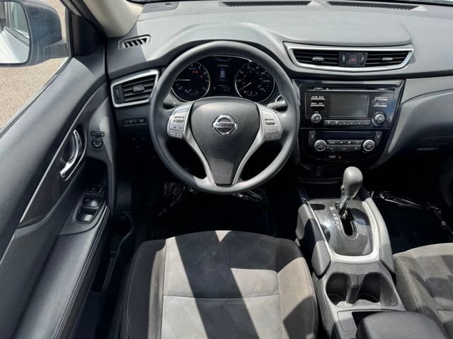 Used 2015 Nissan Rogue SV AWD/4WD image 9