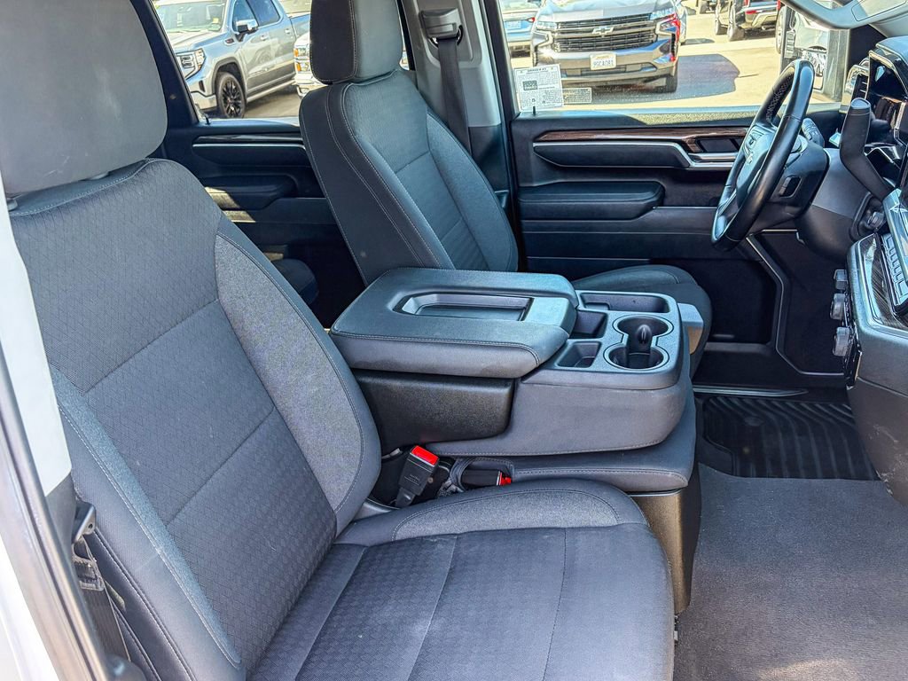 Used 2025 Chevrolet Silverado 2500 LT w/ Convenience Package AWD/4WD image 39