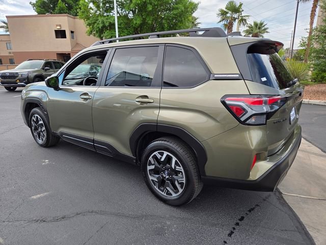 Used 2025 Subaru Forester Premium image 6