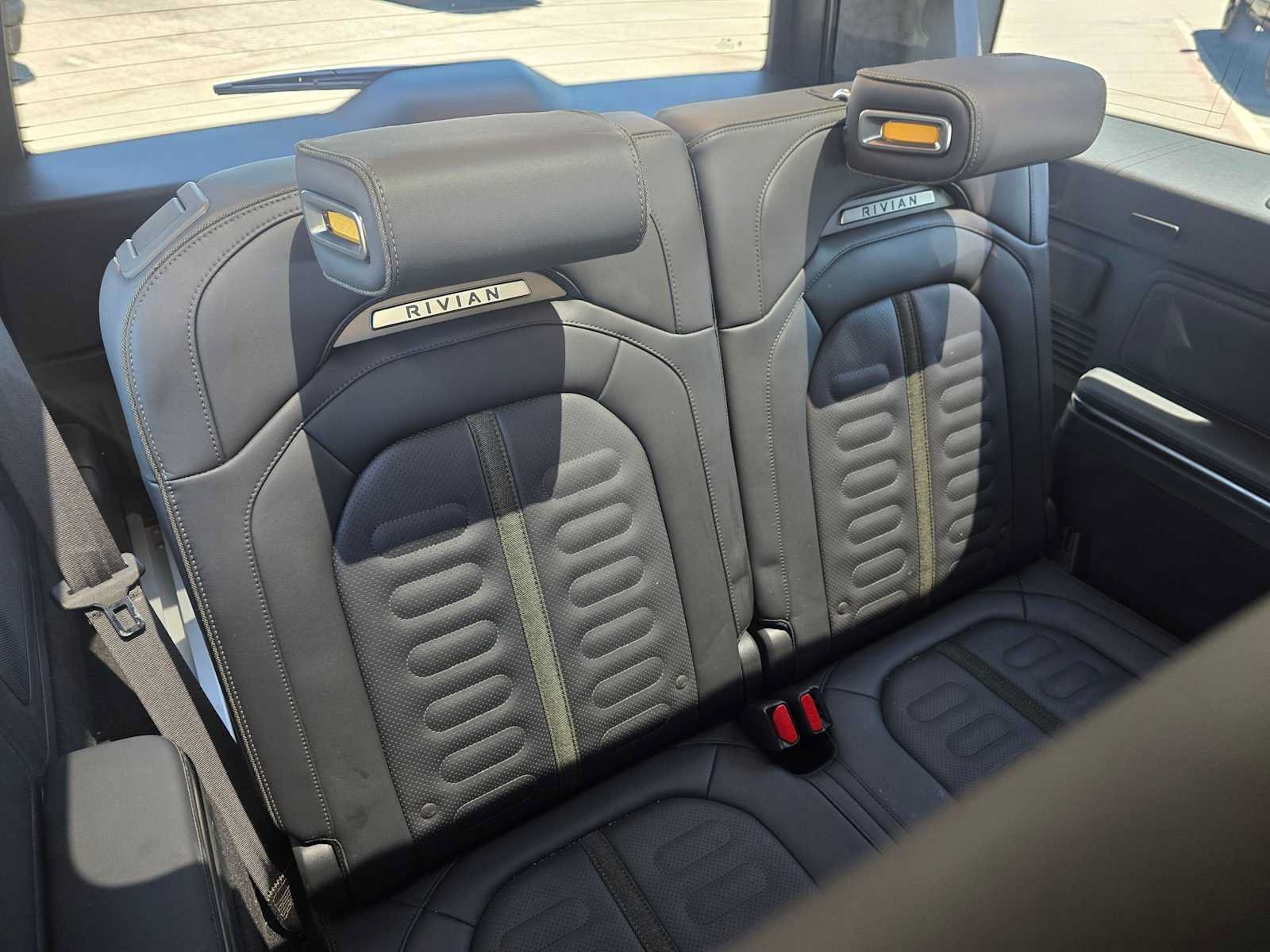 Used 2023 Rivian R1S Launch Edition AWD/4WD image 13