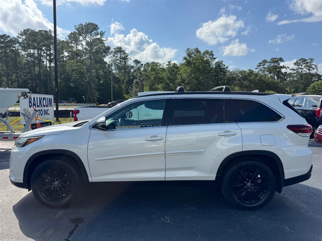 Used 2019 Toyota Highlander SE AWD/4WD image 5
