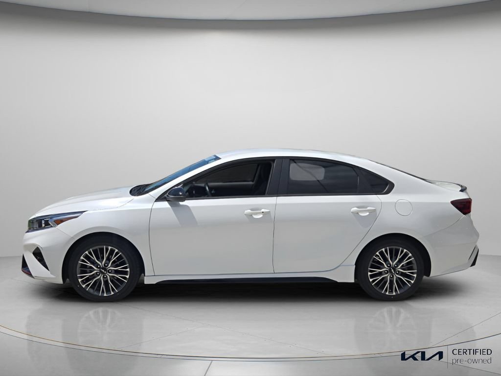 Certified 2022 Kia Forte GT-Line FWD image 3