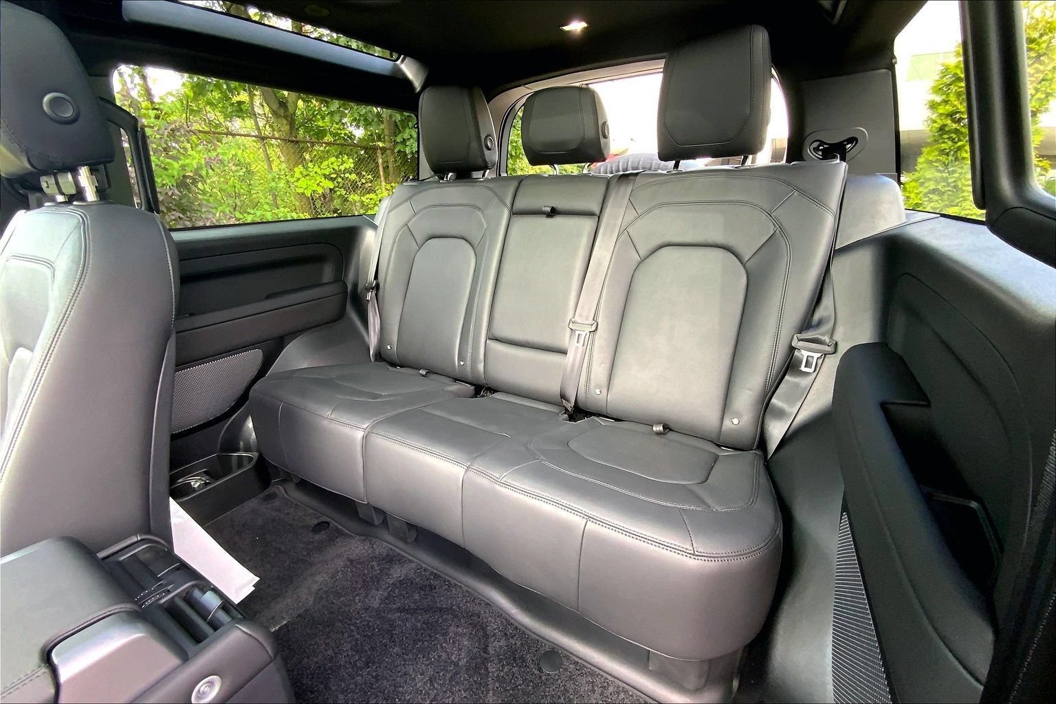 Certified 2024 Land Rover Defender 90 S AWD/4WD image 20