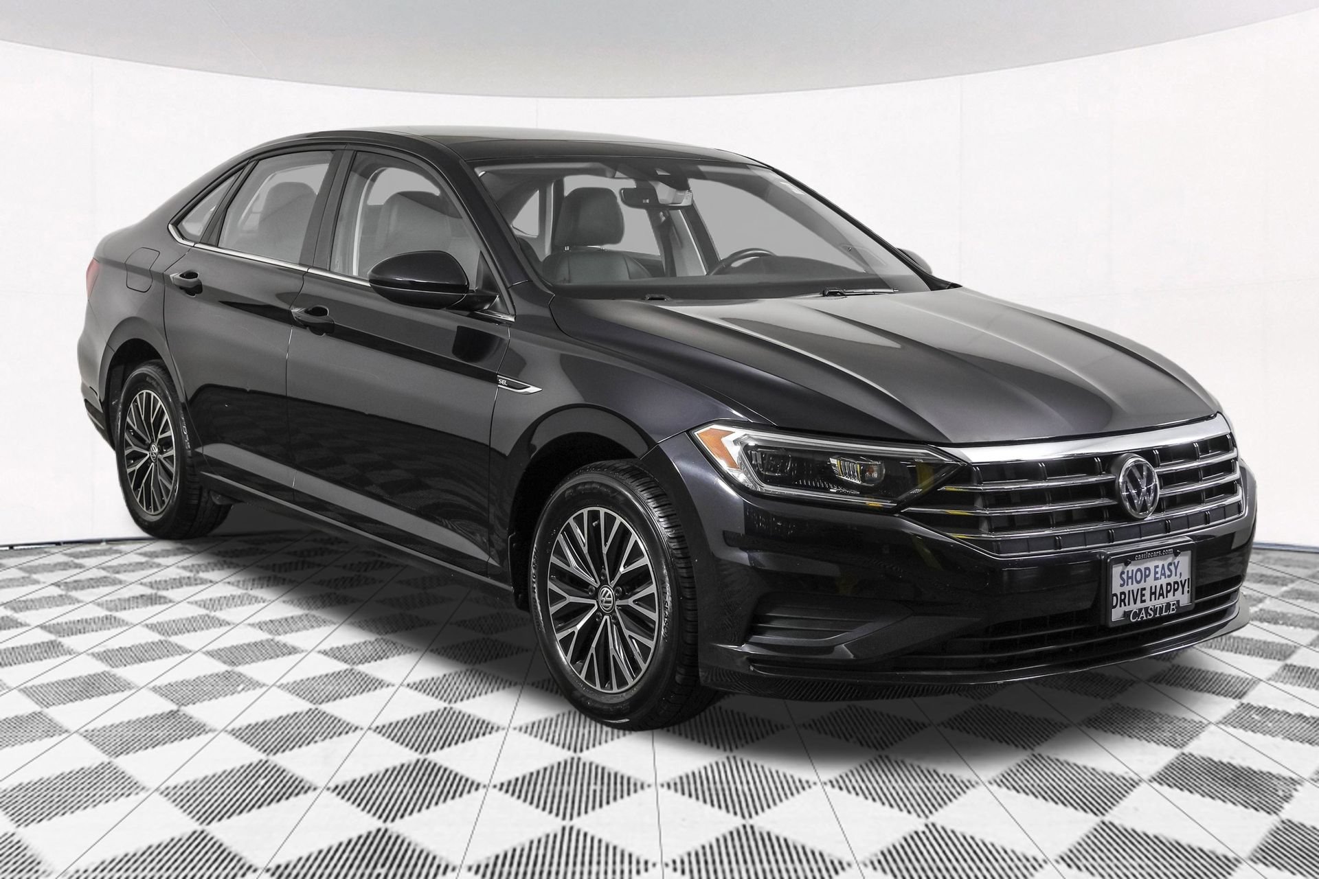 Used 2019 Volkswagen Jetta SEL w/ Cold Weather Package FWD image 11
