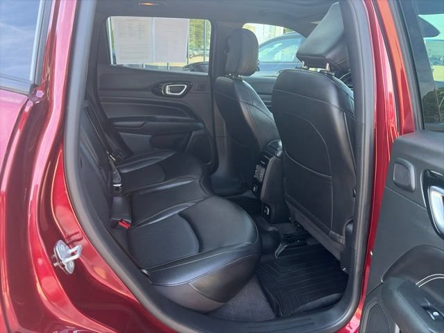 Used 2022 Jeep Compass High Altitude AWD/4WD image 14