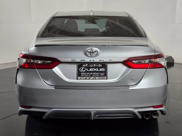 Used 2022 Toyota Camry SE w/ Carpet Mat Package (TMS) FWD image 5