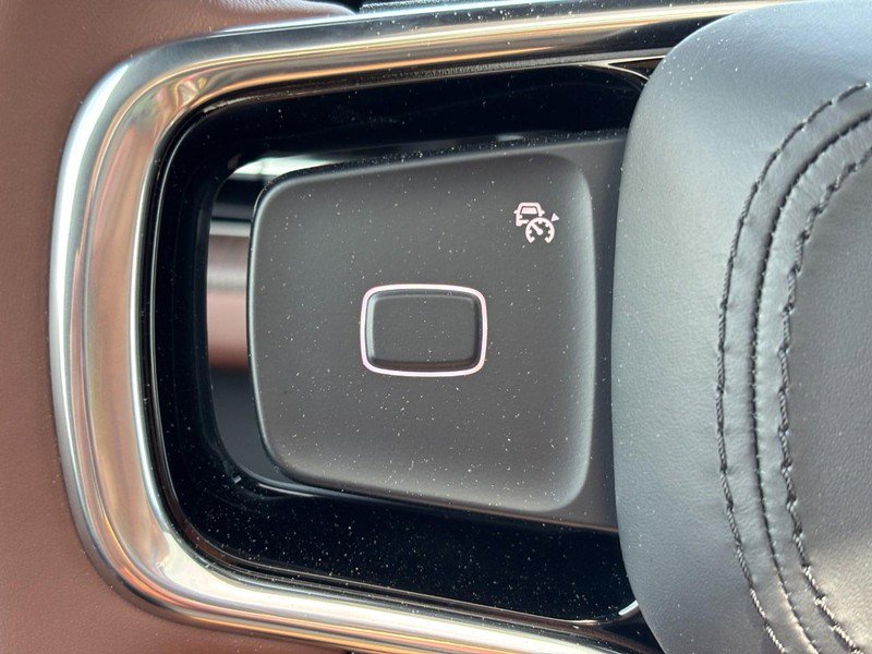 New 2026 Lincoln Navigator Reserve AWD/4WD image 17