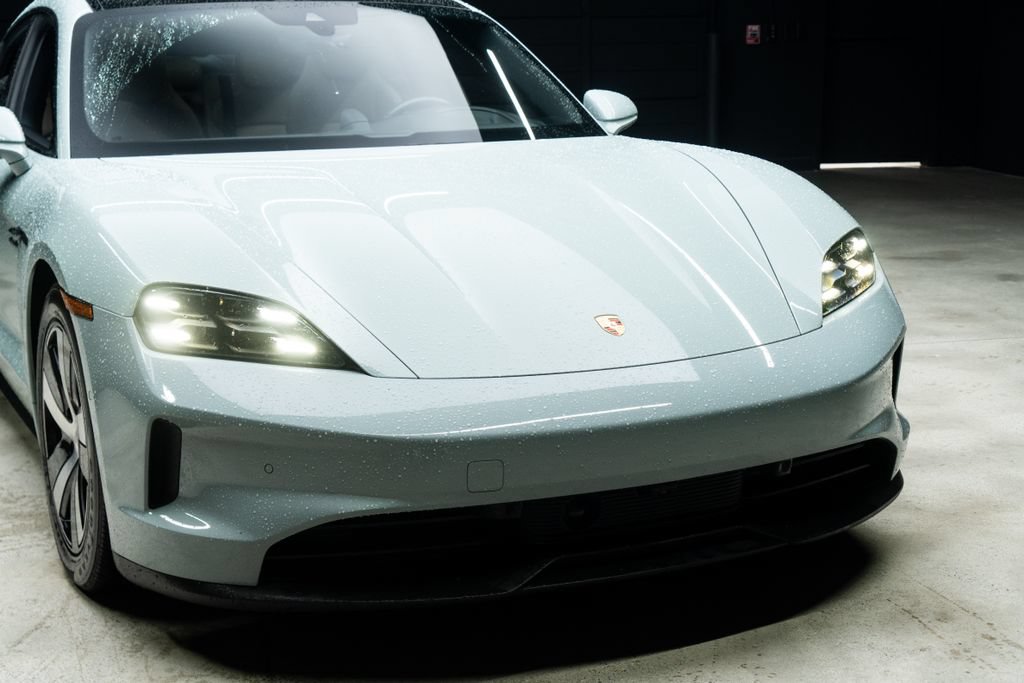 Used 2025 Porsche Taycan RWD image 5