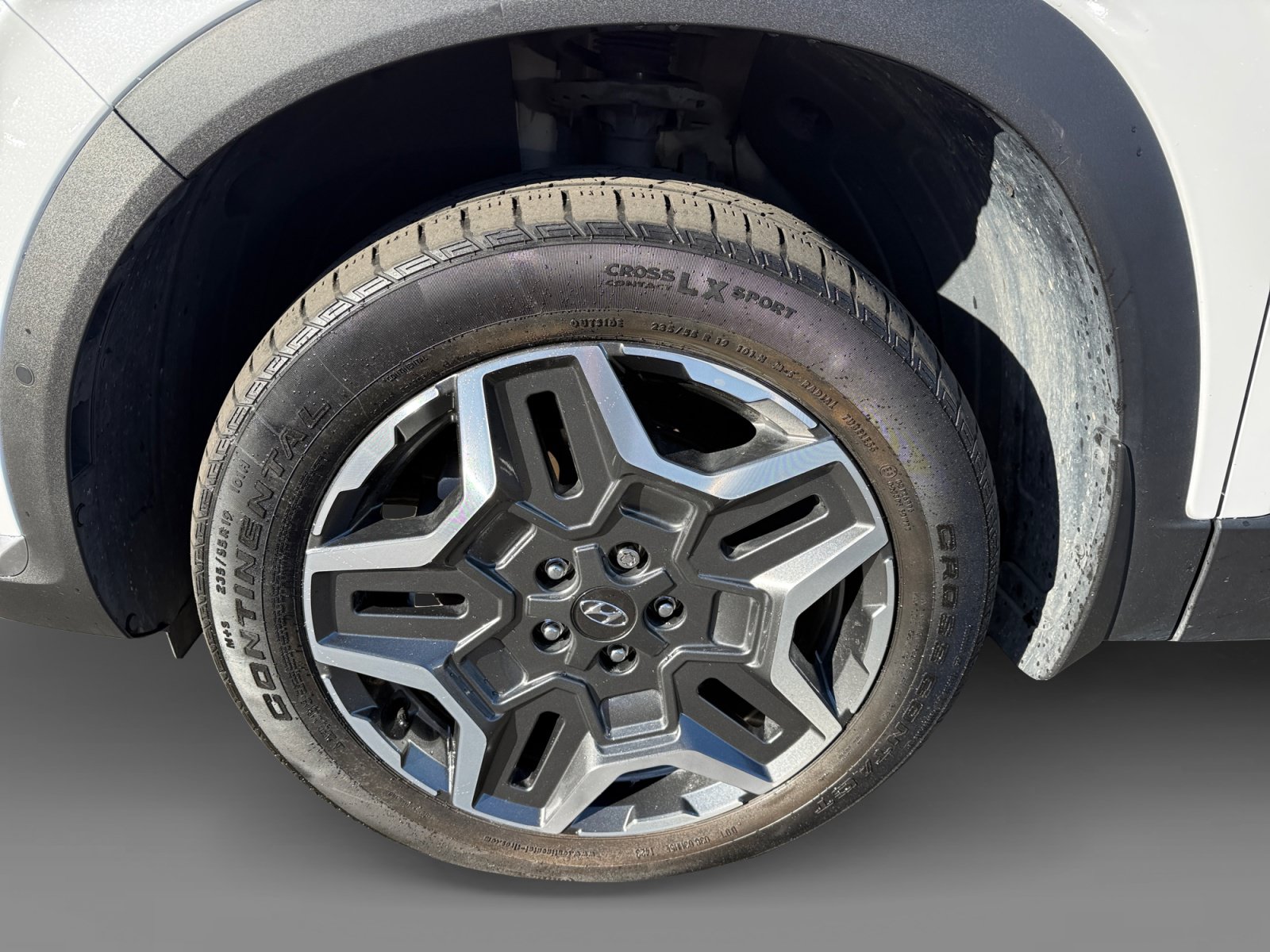 Used 2023 Hyundai Santa Fe Limited AWD/4WD image 9