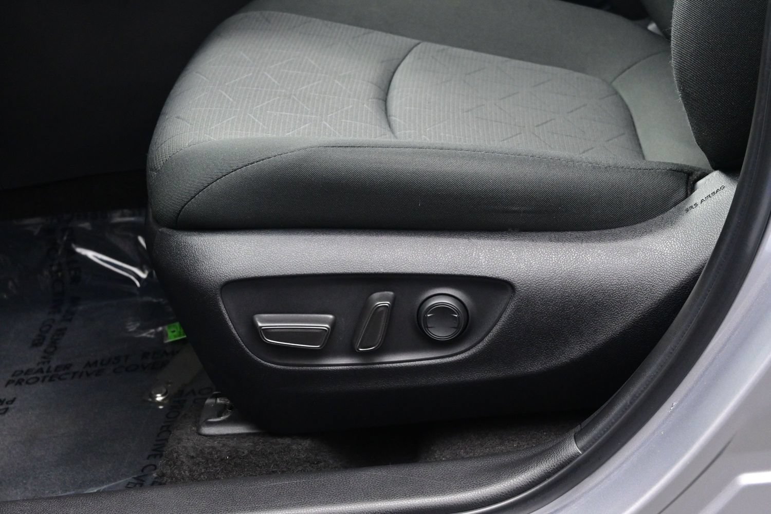 Used 2022 Toyota RAV4 XLE w/ Convenience Package AWD/4WD image 11