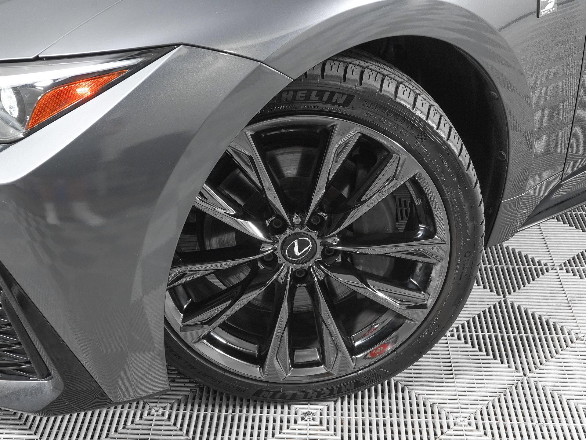 Used 2022 Lexus IS 350 F Sport AWD/4WD image 28