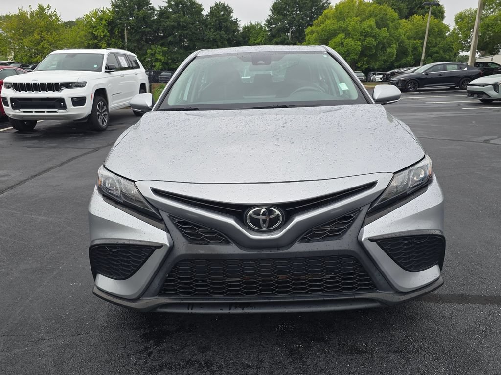 Used 2024 Toyota Camry SE FWD image 8